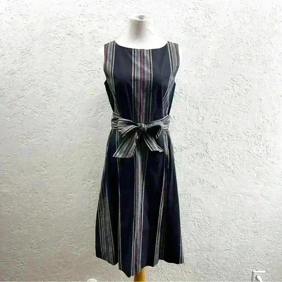 L.L. Bean Signature stripe apron dress with tie size 10 - Picture 1 of 9
